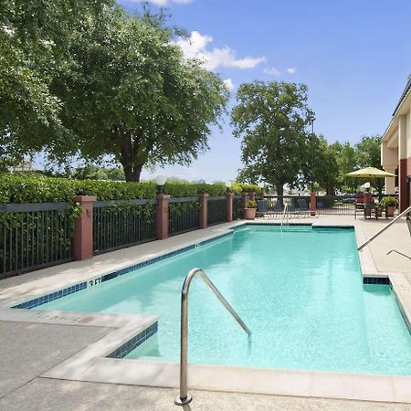 Baymont By Wyndham Lewisville Esterno foto