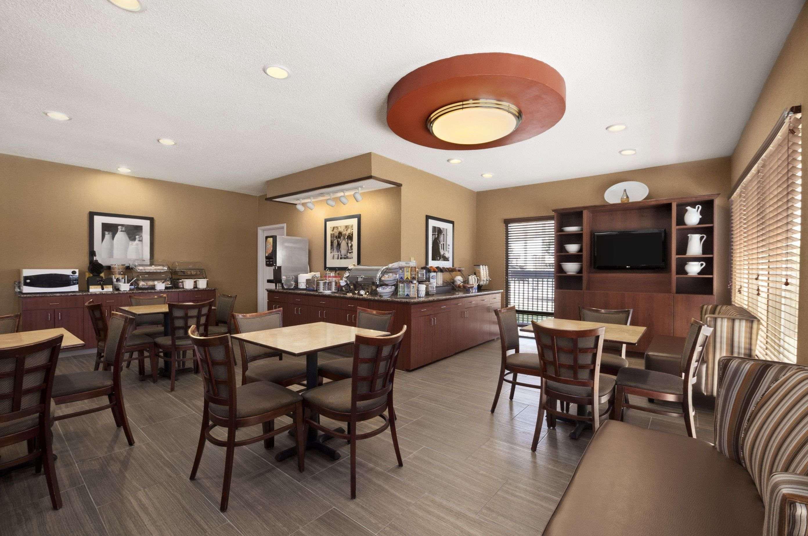 Baymont By Wyndham Lewisville Esterno foto