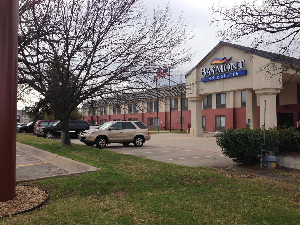 Baymont By Wyndham Lewisville Esterno foto